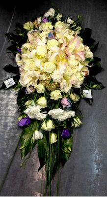 Σύνθεση για κηδεία