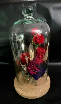 Roses Forever in glass fanus. Height appr. 35-40cm