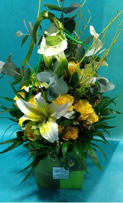 Bouquet in water. Yellow nature!!!