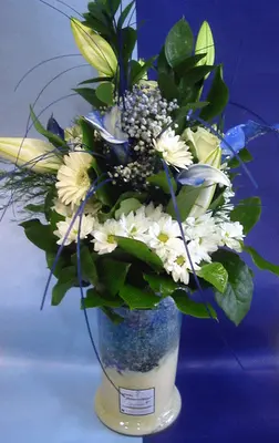 blue-white-bouquet.gif