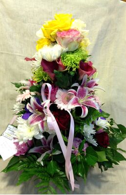 Flower arrangement. "Million" Colors. Special !