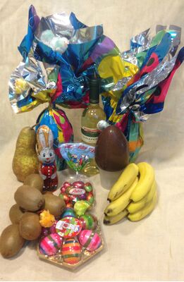 Big Easter Hamper with assorted decoration.