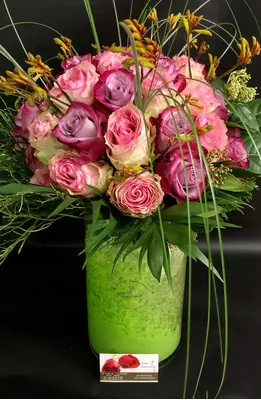 Biedermeier bouquet. (50+) big headed roses. "Ball Shape" + Vase with Decoration.