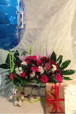 Happy Birthday Basket Season Flowers + Balloon + Teddy Bear + Chocolates