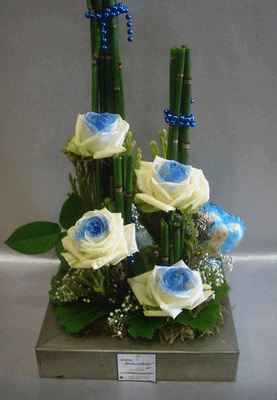 Roses and snake grass (baboo) in vertical parallel arrangement