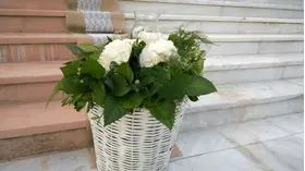 Γάμος. Στολισμός Εκκλησίας Με "Ορτανσίες"