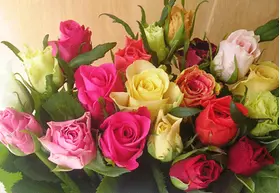 mixed roses bouquet