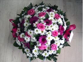 Round flower basket