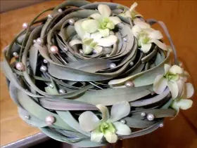 Νυφικό μπουκέτο "twisted tillandsias"