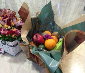 Λουλούδια & Φρούτα σε Καλάθι ! Πολυτελές (δύο καλάθια)