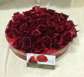 Red roses cake "artistic"