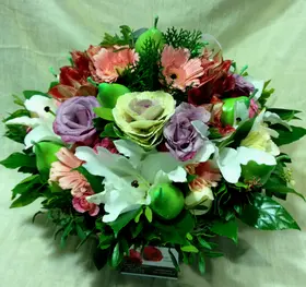 Week Offer Arrangement Roses Red Upper Class + Brassicas + Waxed Pears