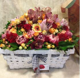 Λουλούδια & Φρούτα σε Καλάθι ! Πολυτελές (δύο καλάθια)