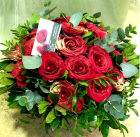 (21) κόκκινα τριαντάφυλλα Ολλανδικά σε καλάθι