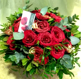 (21) red roses bouquet Extra Quality Dutch in basket !!! Super week Offer.