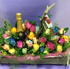 Wooden frame flower arrangement with Champagne !!! Exclusive