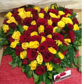 Καρδιά με τριαντάφυλλα + Αξεσουάρ διακόσμησης!!!