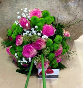 Bouquet in green and pink