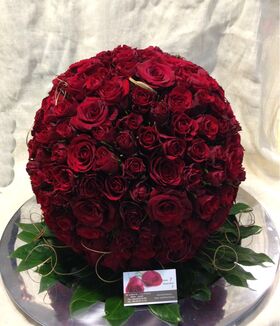 Red roses "League" !!! X-Large Red Roses Ball !!! (250) Heads !!! Exclusive !!!