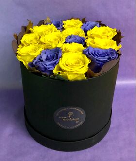 Ανθοπωλείο. (15) βαλσαμωμένα "4ever roses" τριαντάφυλλα σε "Πολυτελές" κουτί 20εκ. χ 20εκ.