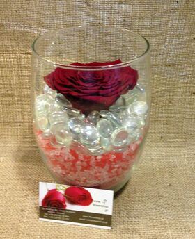 Rose Big Head (10cm)  (preserved) In Arrangement with decoration. "Heart Shape" !!!  Very Exclusive !!!