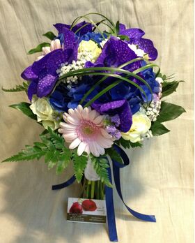 Wedding bouquet. Summer Vanda Blue Theme.