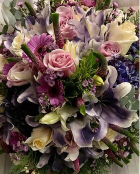 Flower arrangement "Spring Purple Mystery". Exclusive.
