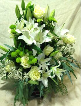 Flower arrangement "Pure White" . Glass or Basket.