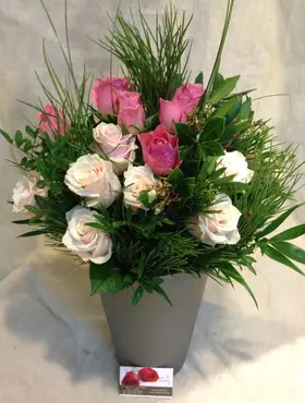 (21) roses bouquet (creme white colors) with exclusive greens!!!