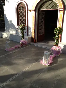 Twin grouped "Ball"  shaped arrangements and Candles