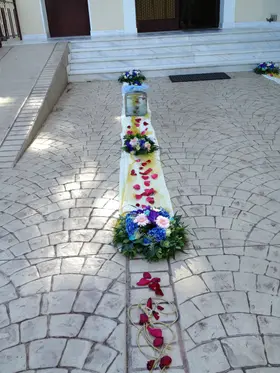 Wedding flower & candles decoration with "Blue Vanda" and Season Summer Flowers