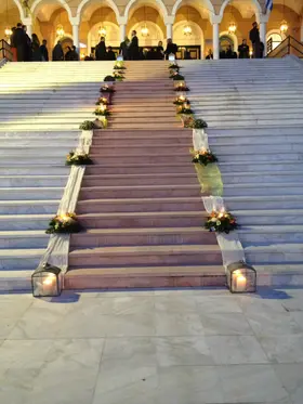 Γάμος. Στολισμός Εκκλησίας Με "Παστελ" "Σομον" λουλούδια