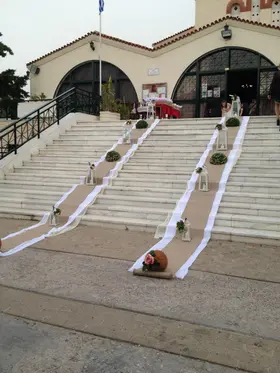 Γάμος. Στολισμός Εκκλησίας Εξωτερικός Διάδρομος.