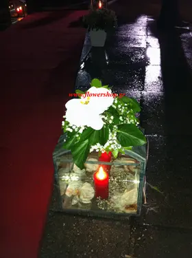 Γάμος. Στολισμός εξωτερικού διαδρόμου - σκαλοπάτια φανάρι