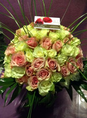 Τριαντάφυλλα Ροζ & Λευκά (100τεμ.) Μπουκέτο !!!