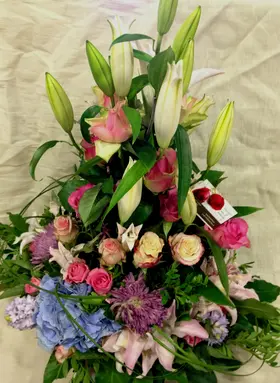 Flower arrangement