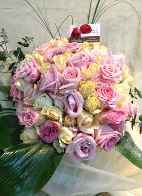 Pink & White Roses Roses Bouquet !!! (100 stems with greens).Special