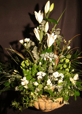 Κεραμικό κασπώ με λευκά και πράσινα άνθη