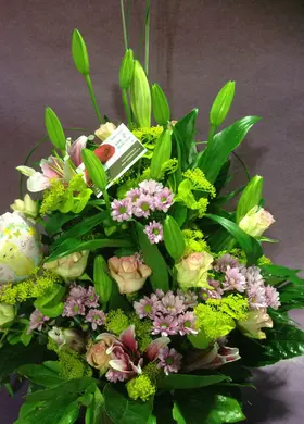 Arrangement in basket for new born girl + stick balloon