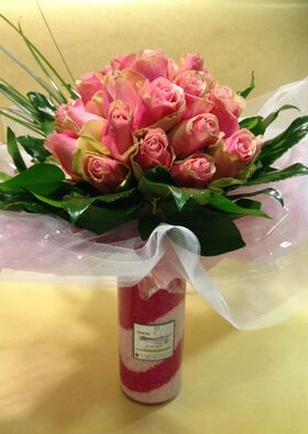 Τριαντάφυλλα Ροζ (30τεμ.) Μπουκέτο σε βάζο με διακοσμητική άμμο !!!