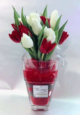 Tulips (20) stems in glass vase with decorative sand layers!!!