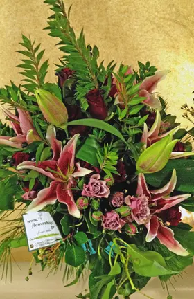 Red & pink flowers bouquet