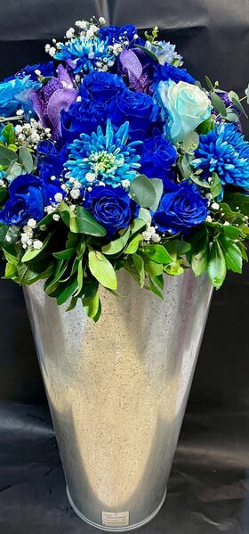 Blue Roses (25 total) stems arrangement in zink vase (60cm) & other seasonal blue flowers and fillers. Exclusive !!! (only for ATTICA REGION GREECE)