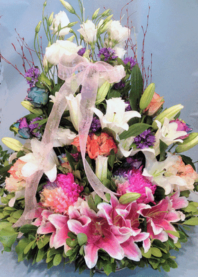 Σύνθεση σε καλάθι με ροζ λουλούδια και καλοκαιρινό άρωμα!!!