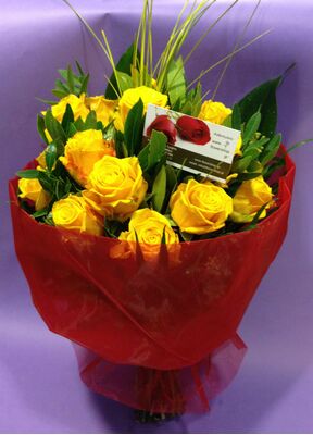 (20) yellow roses A' quality Dutch gift wrapped with greens