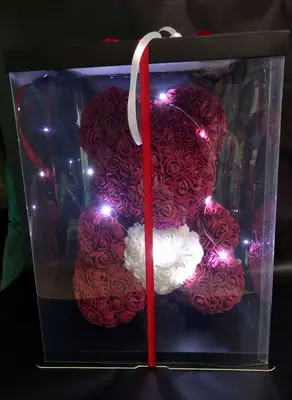 Αρκουδάκια από τριαντάφυλλα.Rose Bear με "Καρδιά" 40cm. Συσκευασία Δώρου. Τεχνητά Τριαντάφυλλα. (ροζ, μαυρο, κίτρινο, κόκκινο, σιελ & λευκό) (1) Τεμάχιο. ( συνοδεύεται απο το γνήσιο κουτί του & Λαμπάκια)