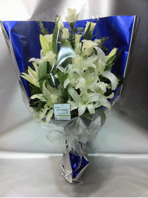 Gift wrapped white season flowers!!!