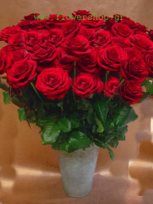 Ανθοδέσμη από κόκκινα τριαντάφυλλα