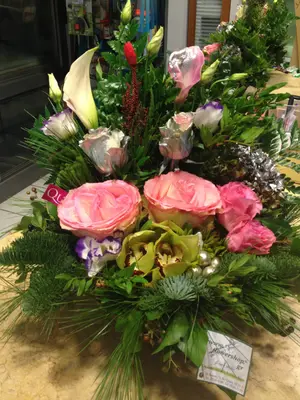 Christmas Arrangement & Decoration.