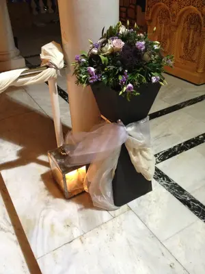 Στολισμός Εκκλησίας Με "Μαύρα" "Λιλά" "Λευκά" λουλούδια